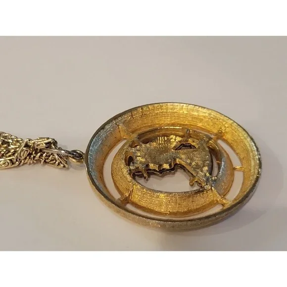 Rare Vintage Large Cameo Encircled Gold Diamond Cut Finish Multi Chain Necklace - Picture 7 of 9